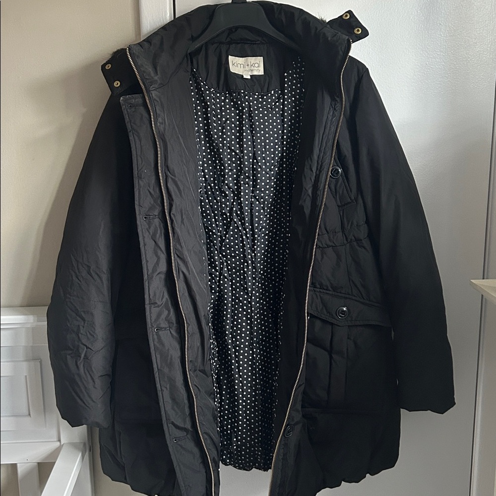 Kimi and Kai down coat maternity size Medium